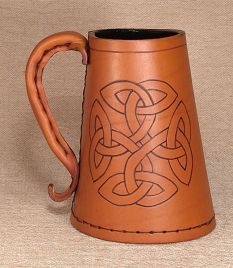 Circular Celtic Knot Leather Tankard & Jack - Engraved
